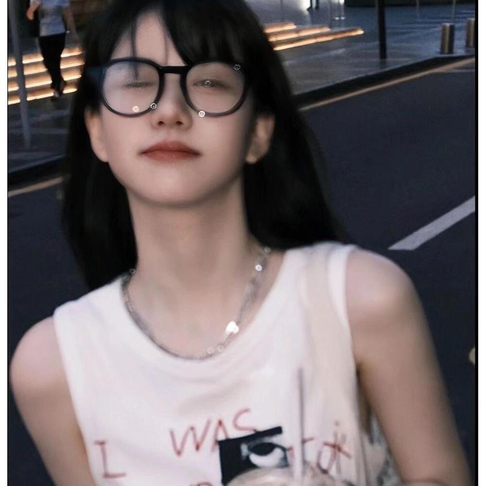 晶晶呀.