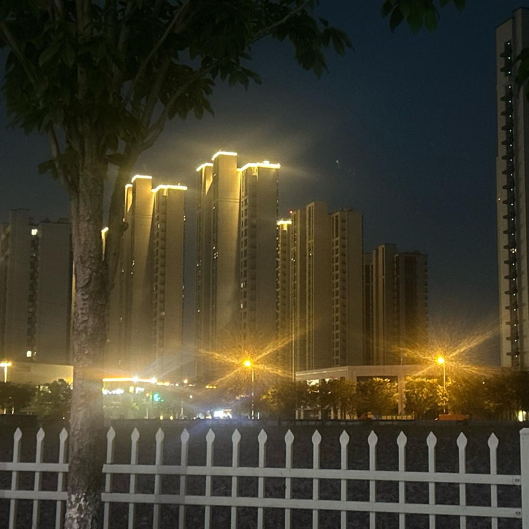 南京买房小胡来帮忙