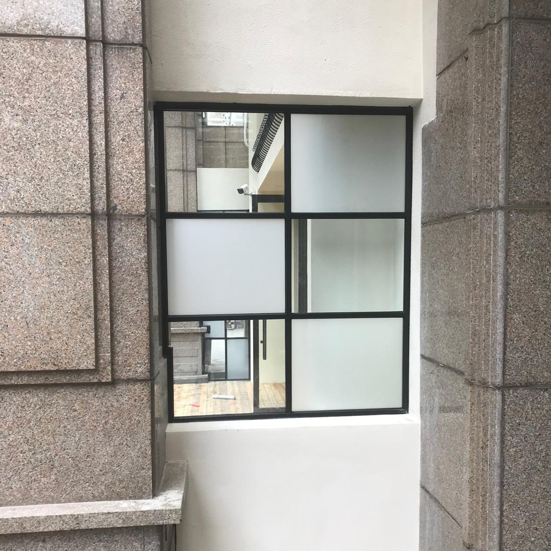 小万●金属装饰