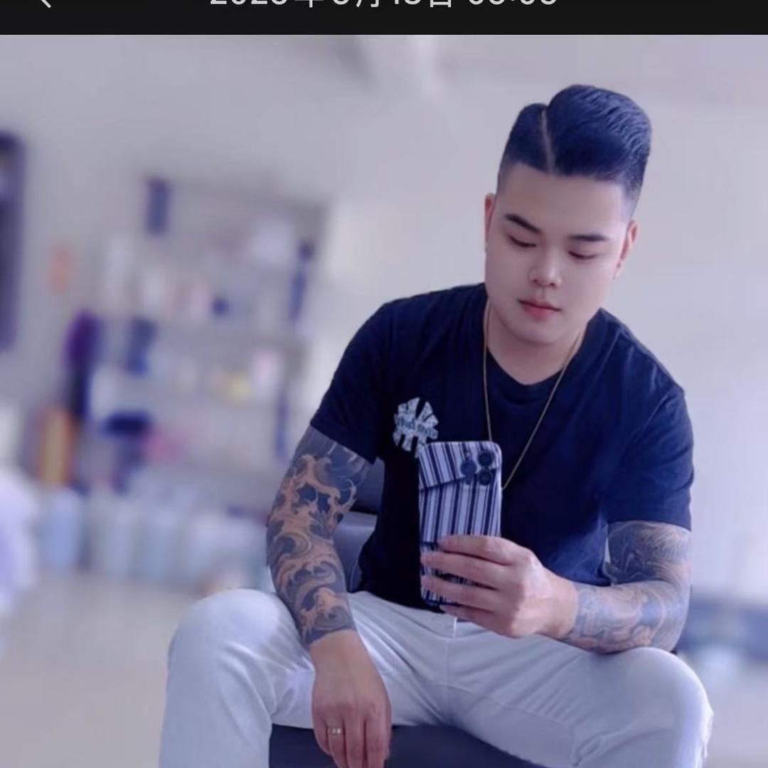 爱跑步🉐️『托尼』