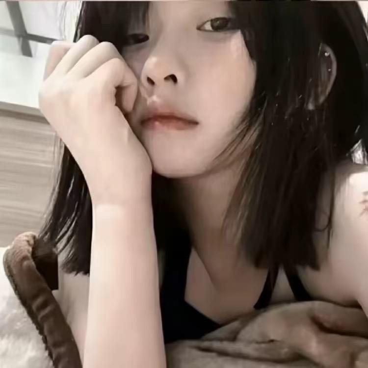 王家卫.