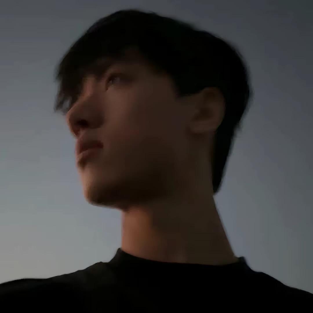 魅 朋 友.