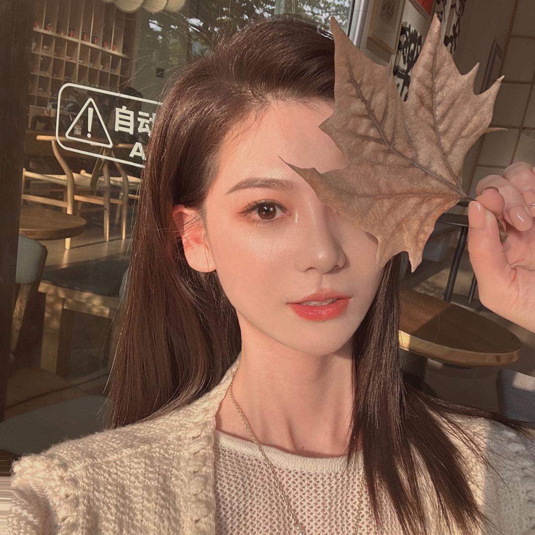 买羽绒服的小月亮🌙