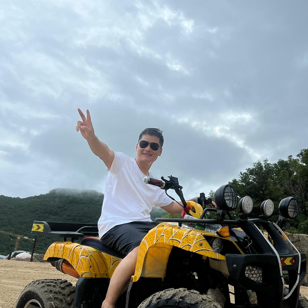 文哥新能源电动车网约车