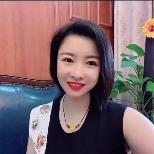 莹莹向前冲（同款在橱窗）