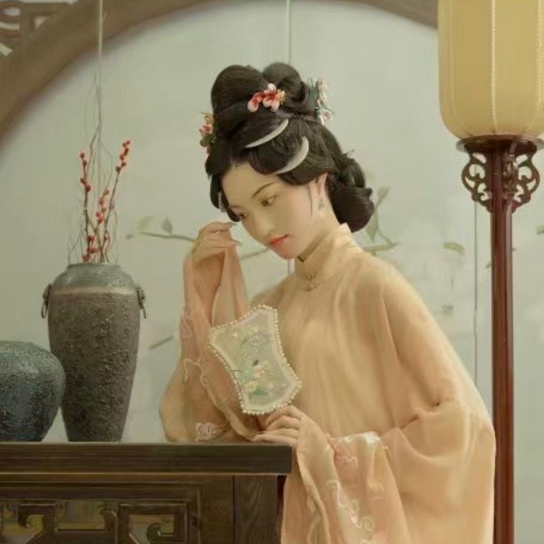 呢呢