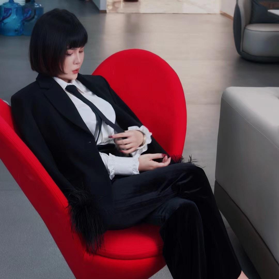 暴躁十亿姐