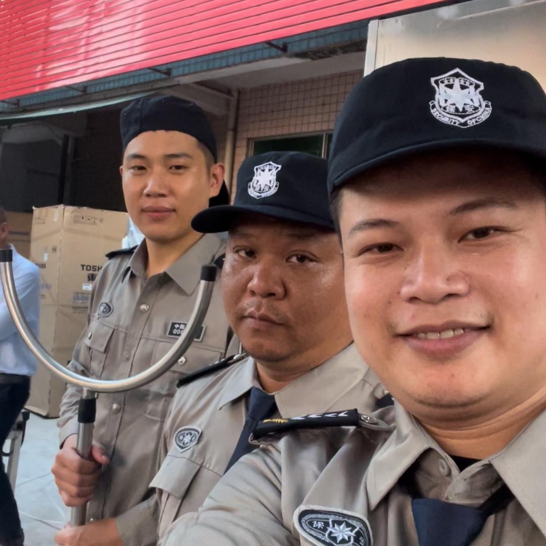 宏少爷