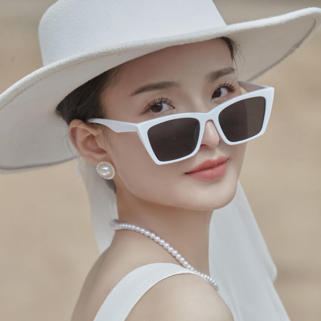 钟爱时尚女装《镇雄一剪钟爱》