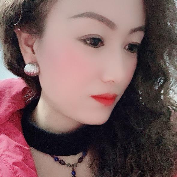 Lily丽丽