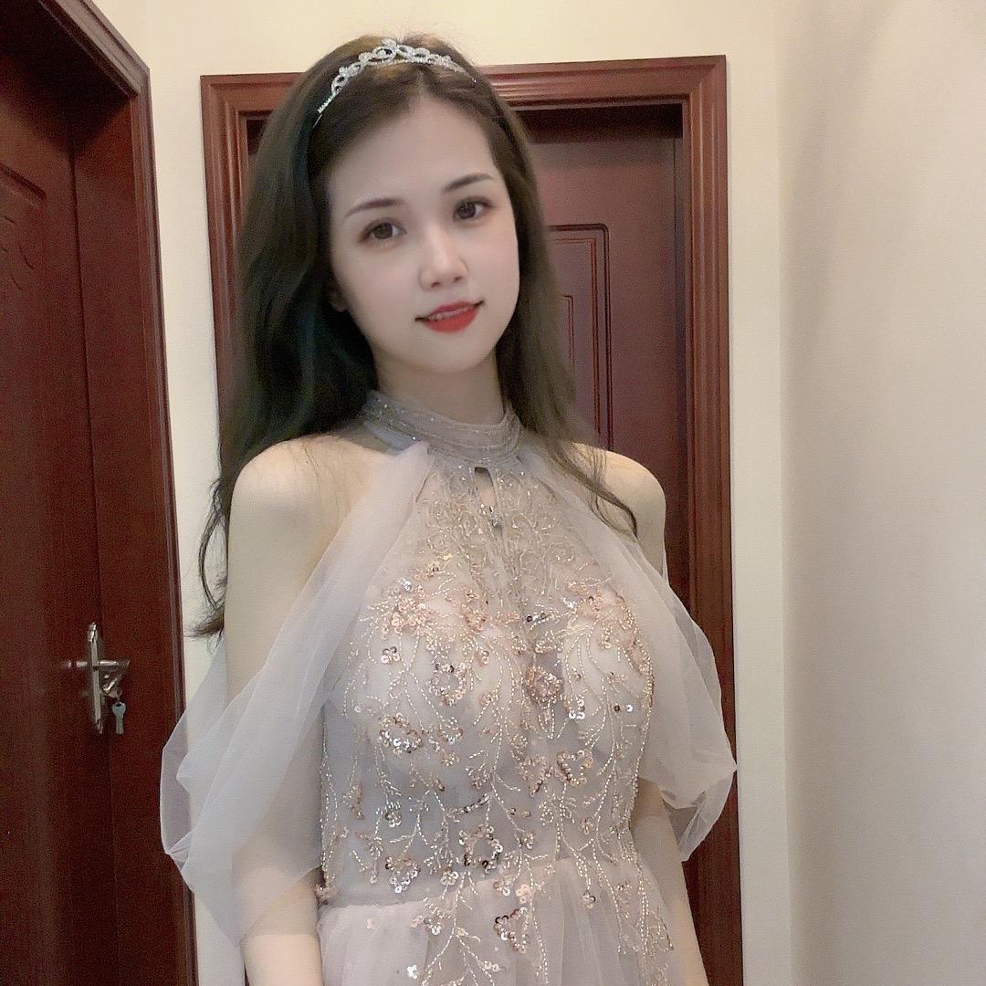 小小艾琳❤ ⁹²²⁰