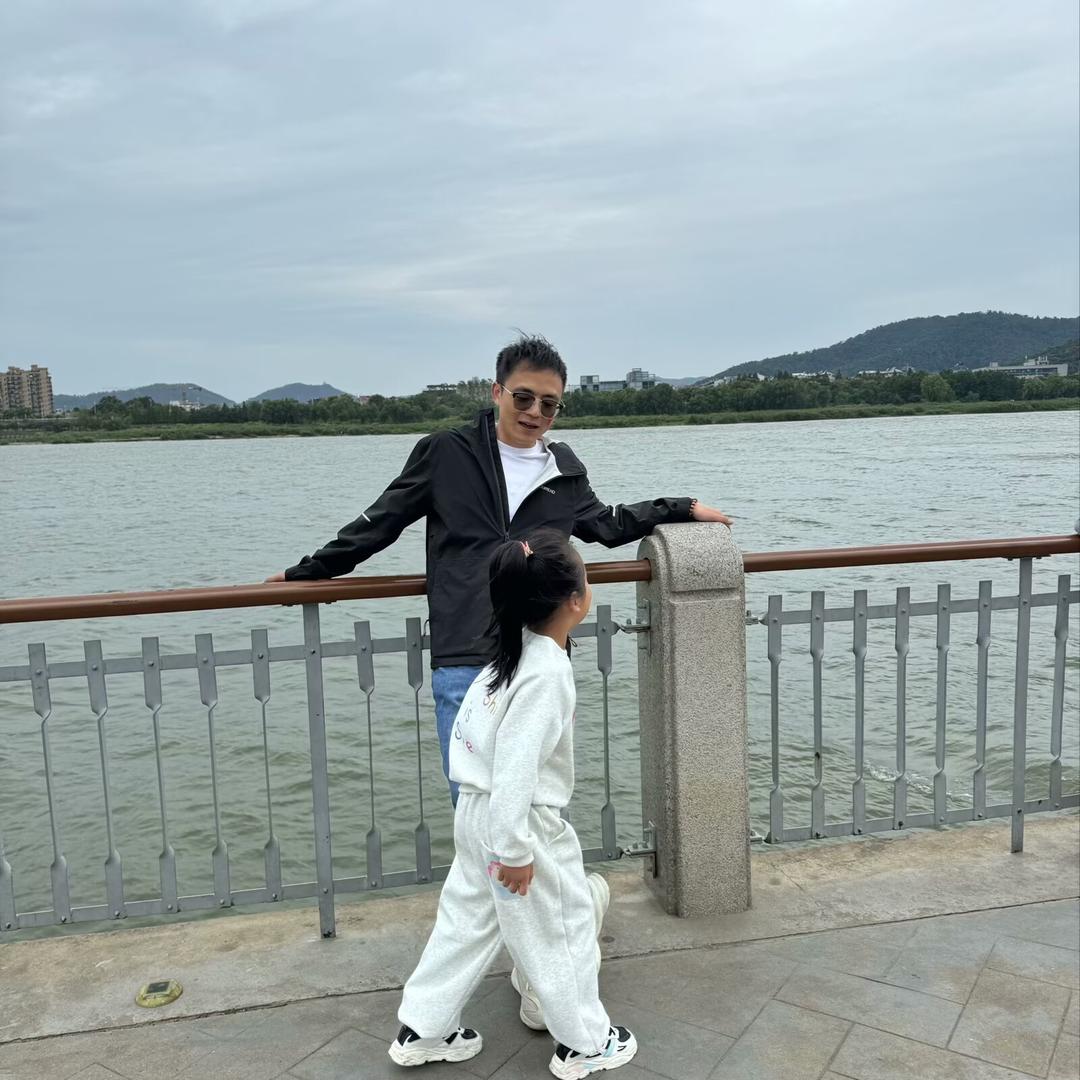 佛山笔鑫（全屋定制高端装饰铝材供应商）