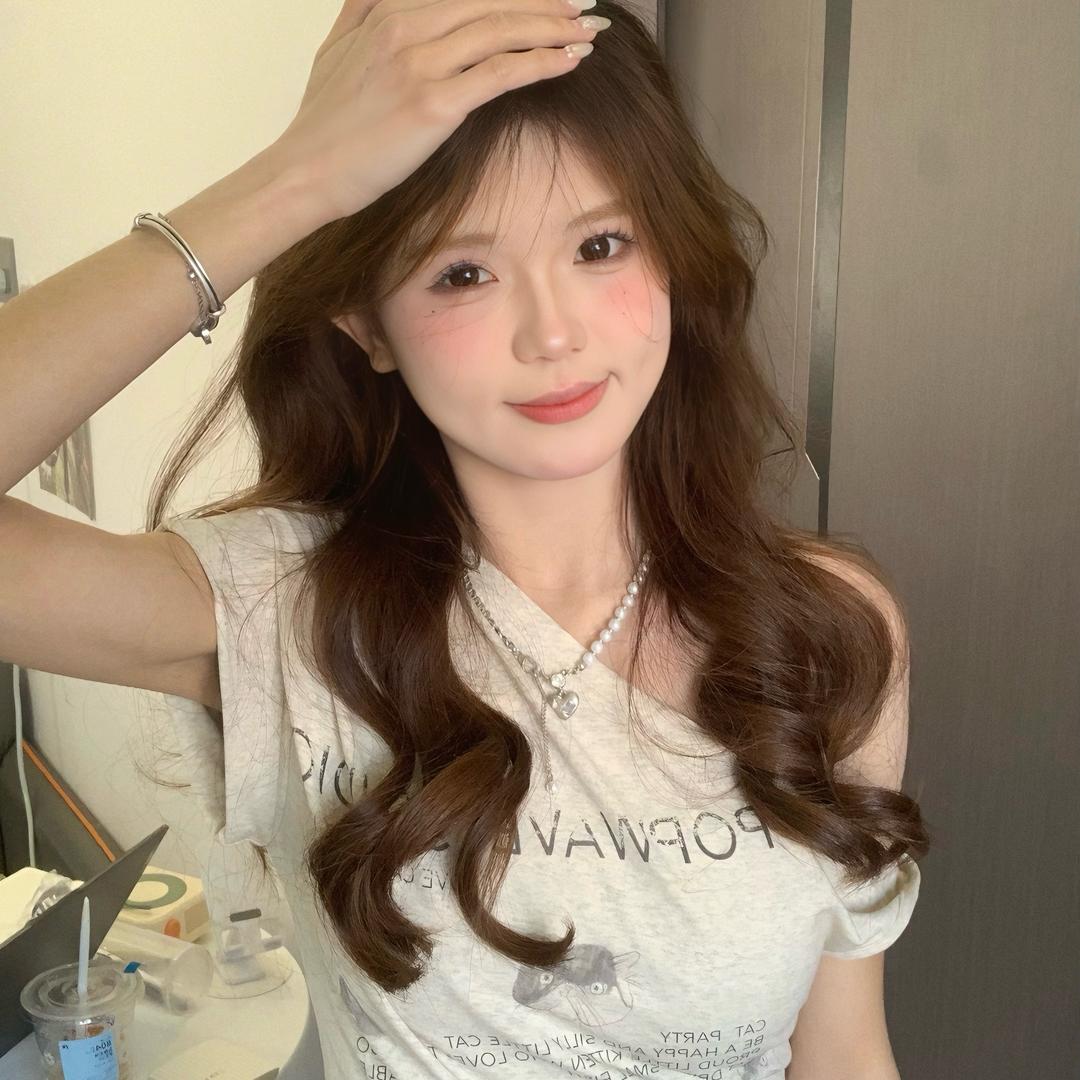 咻咻咻白☁️