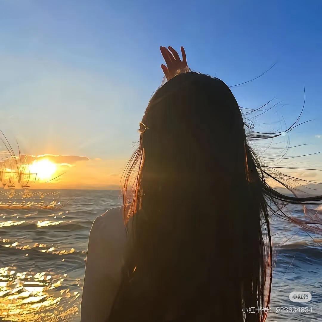 夜阑忧剪灯花弄