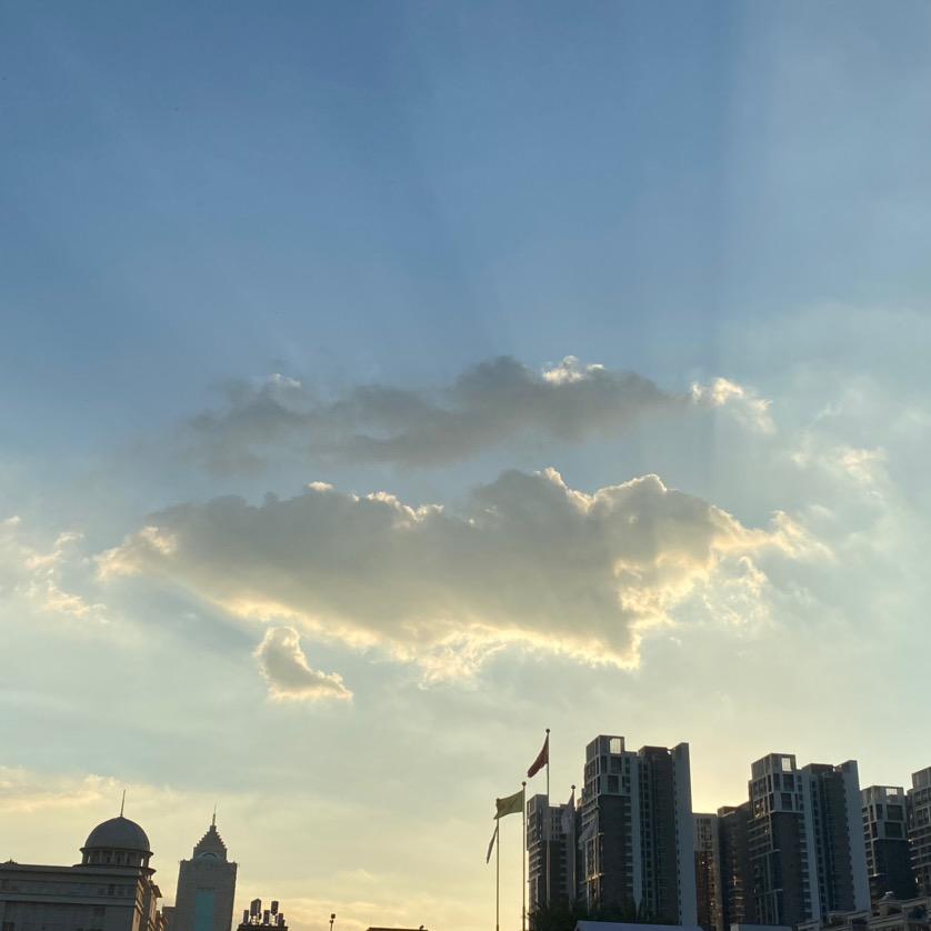 小i