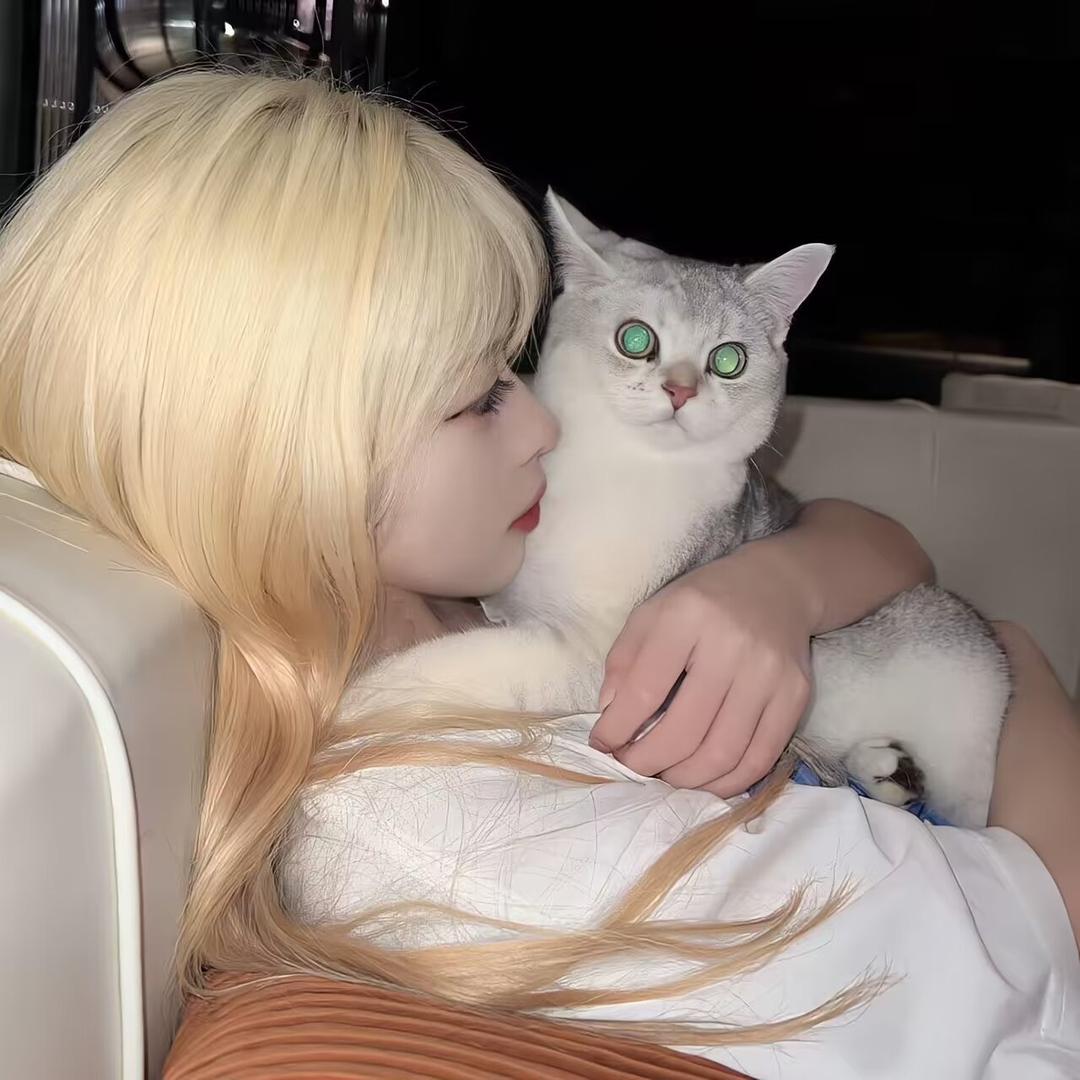 小蛋糕（你怎么知道我坐吴世勋隔壁）