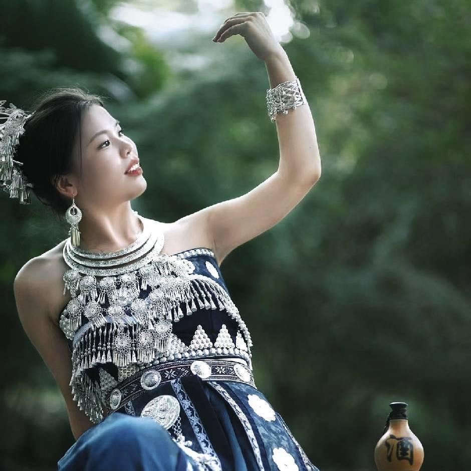 酒厂兰兰妹