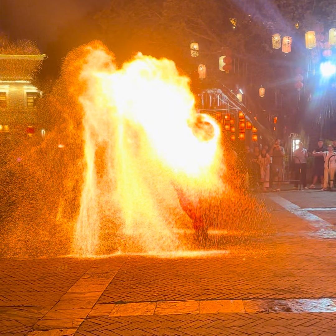 贵州打铁花火壶表演（接全国)