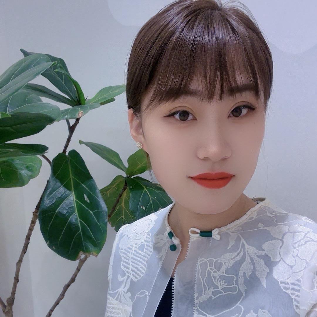 唐山雅莹女装陈静