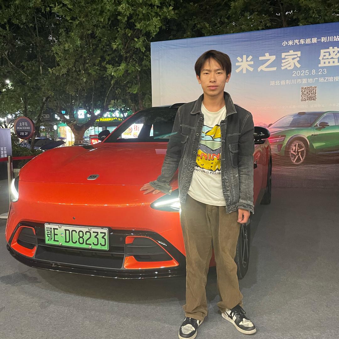 小刘总裁🐲💫（单身狗一个人）