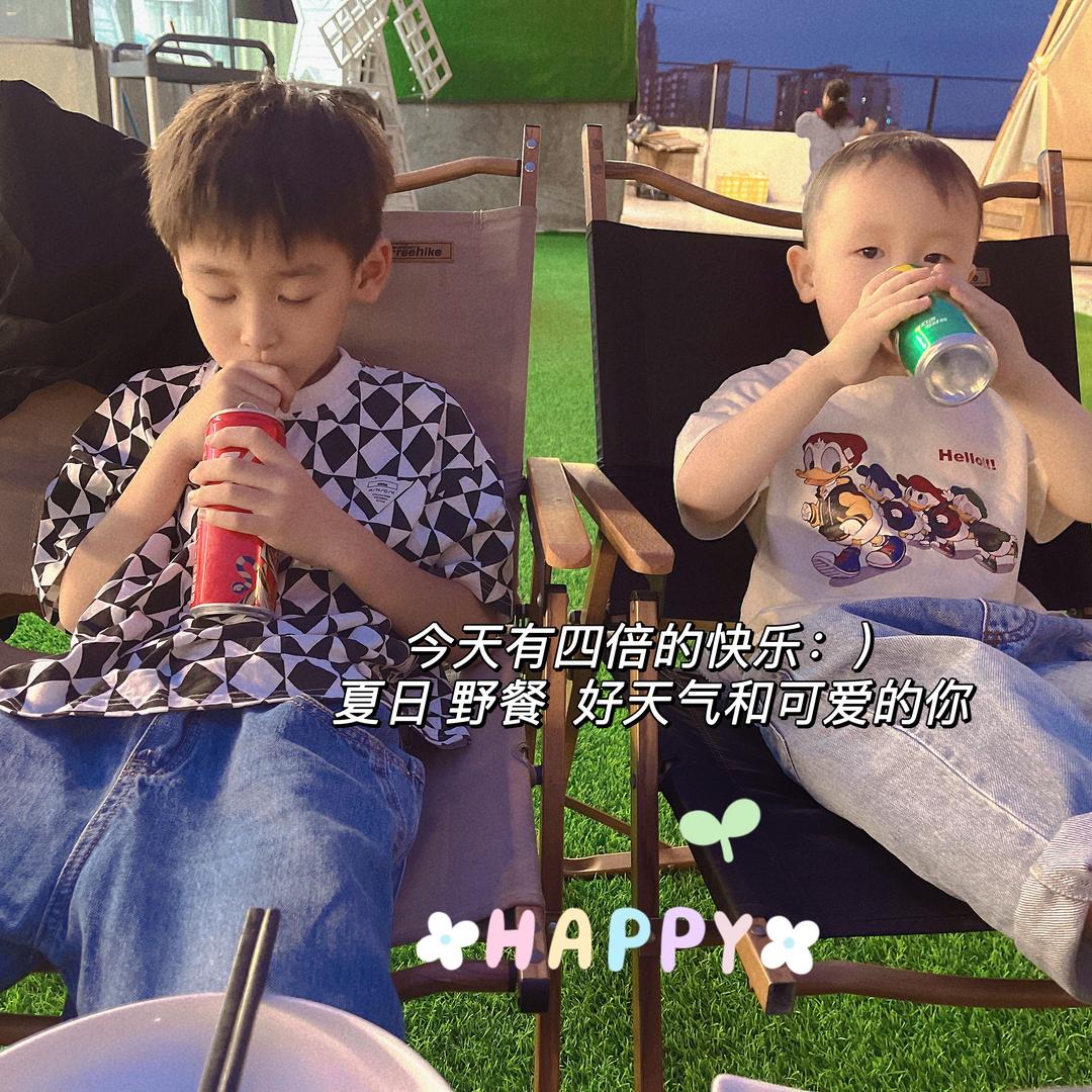 六一.  Kids童装店