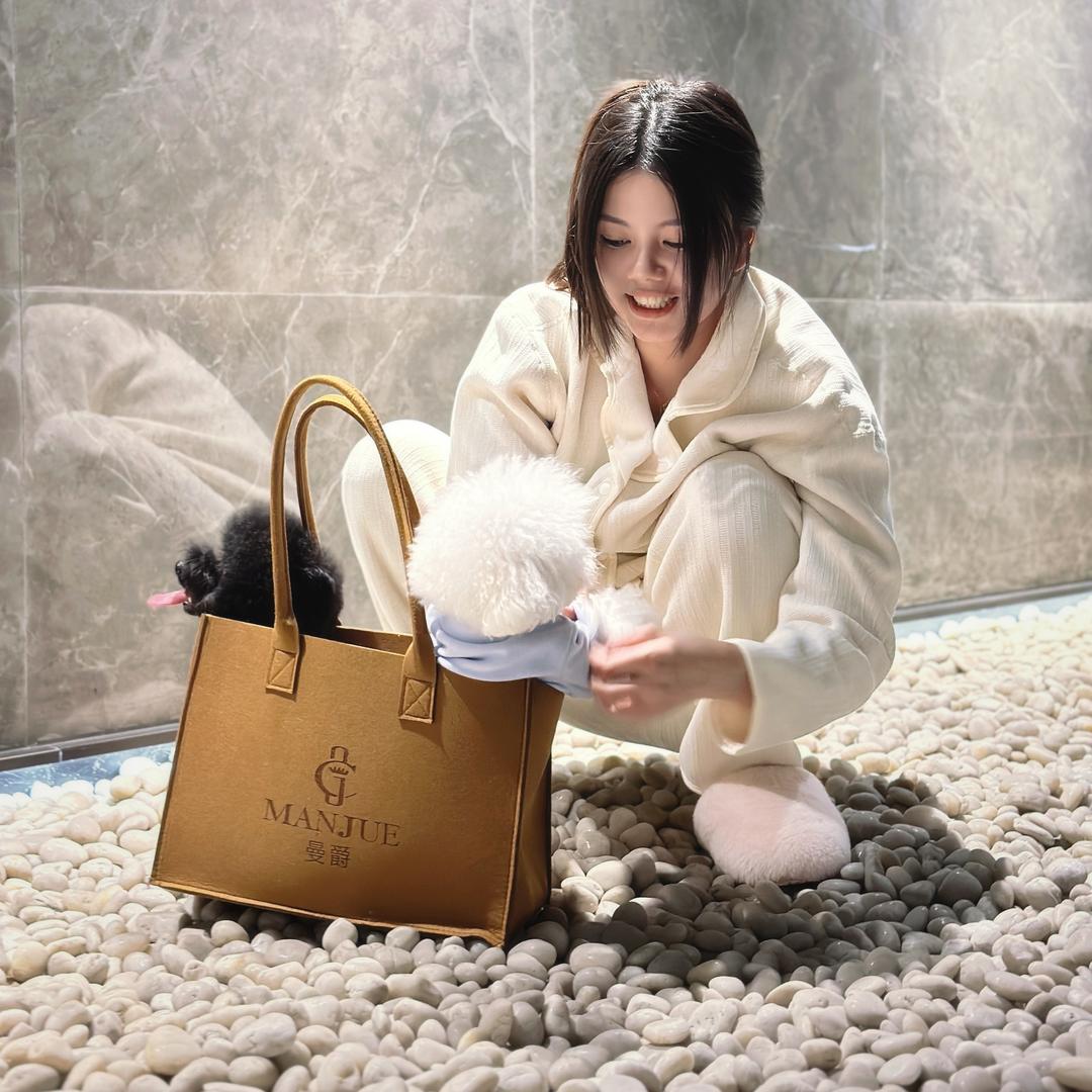 曼爵轻奢家居服