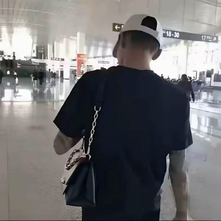 哪有什么不开心