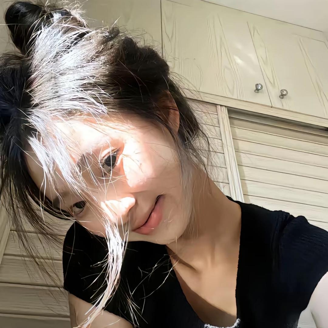 ￴ ￴ ￴￴ ￴ ￴ ￴