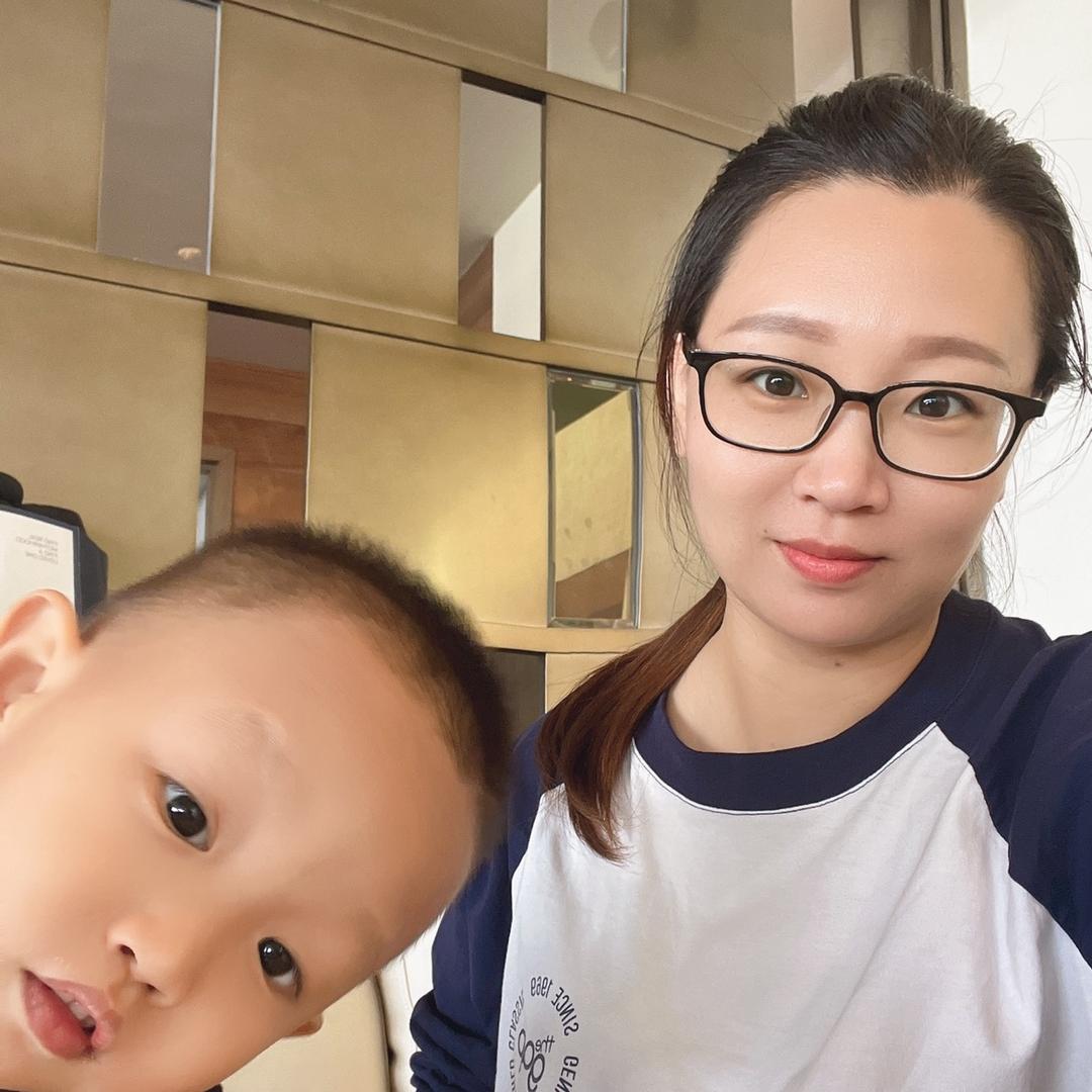 彬.