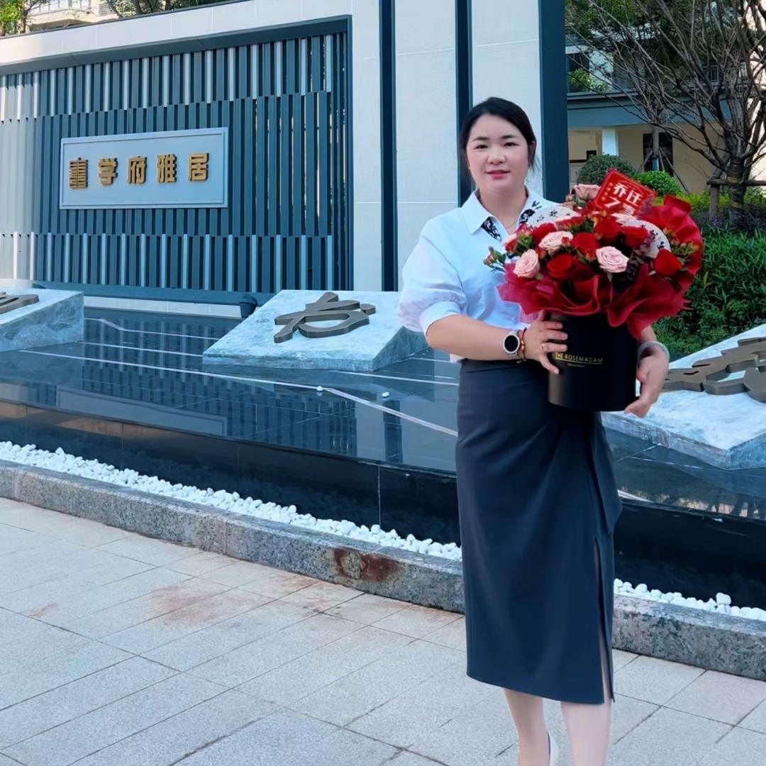 聊空调的小丹丹