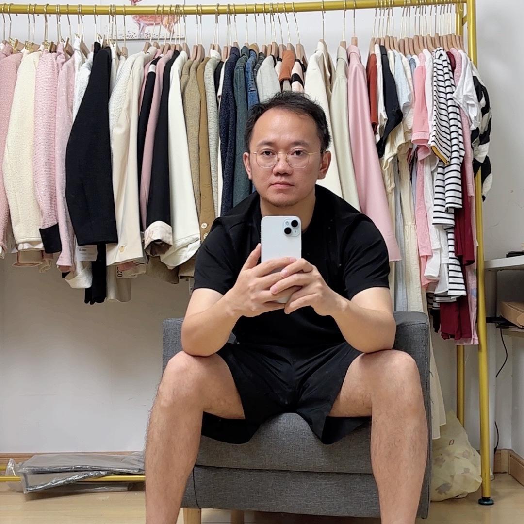 杰哥服装源头1号仓