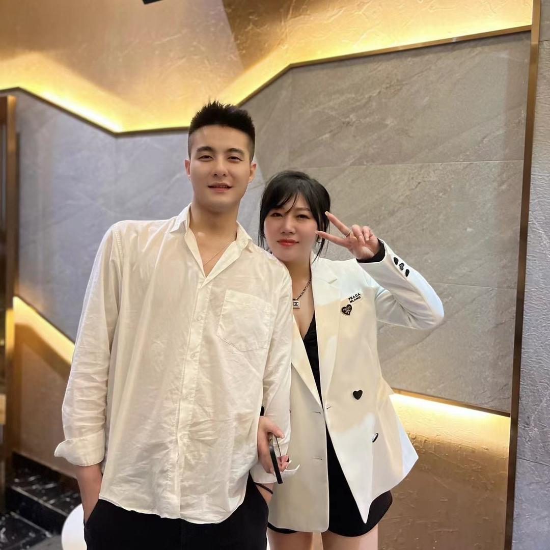 爱丽暴躁二姐
