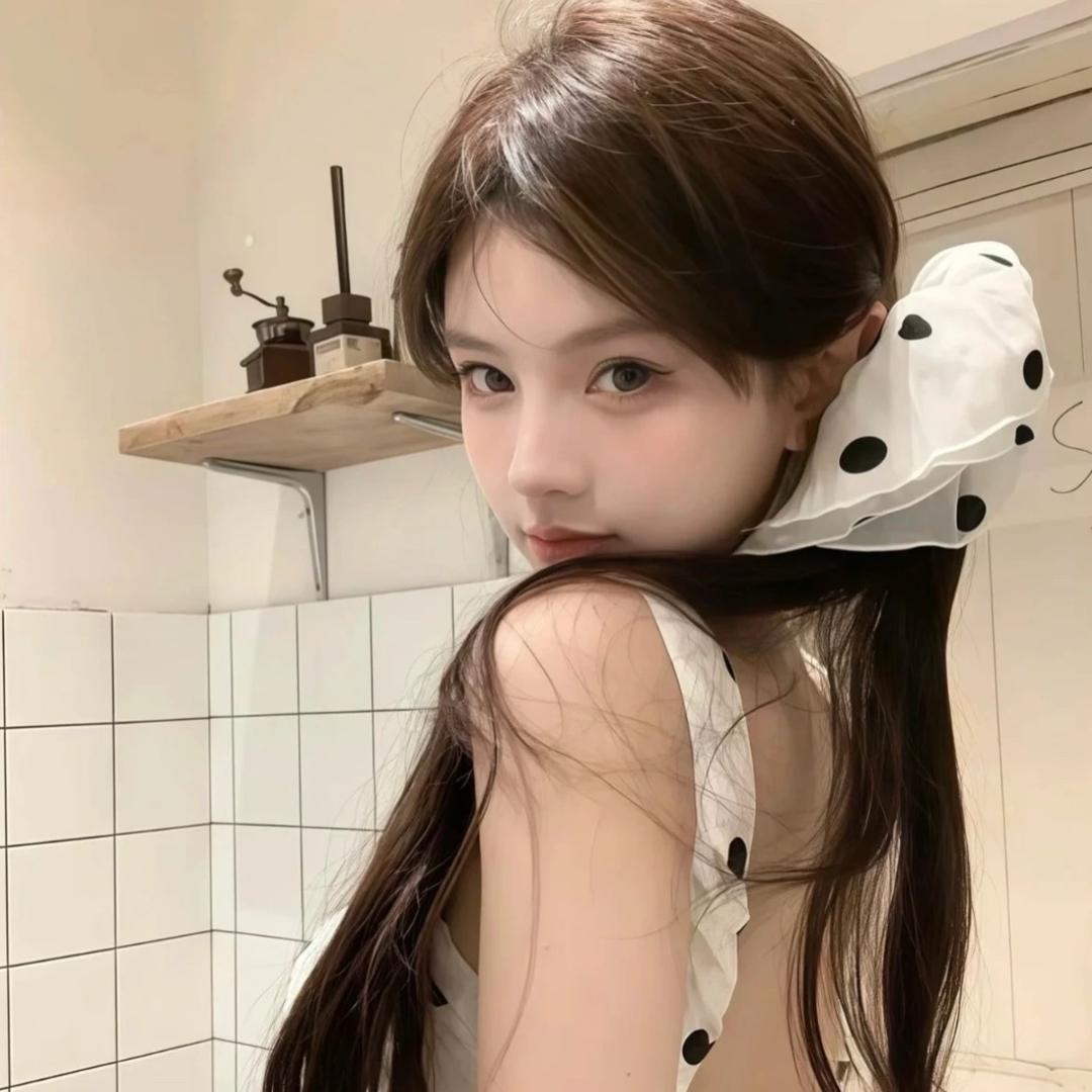 小莹.