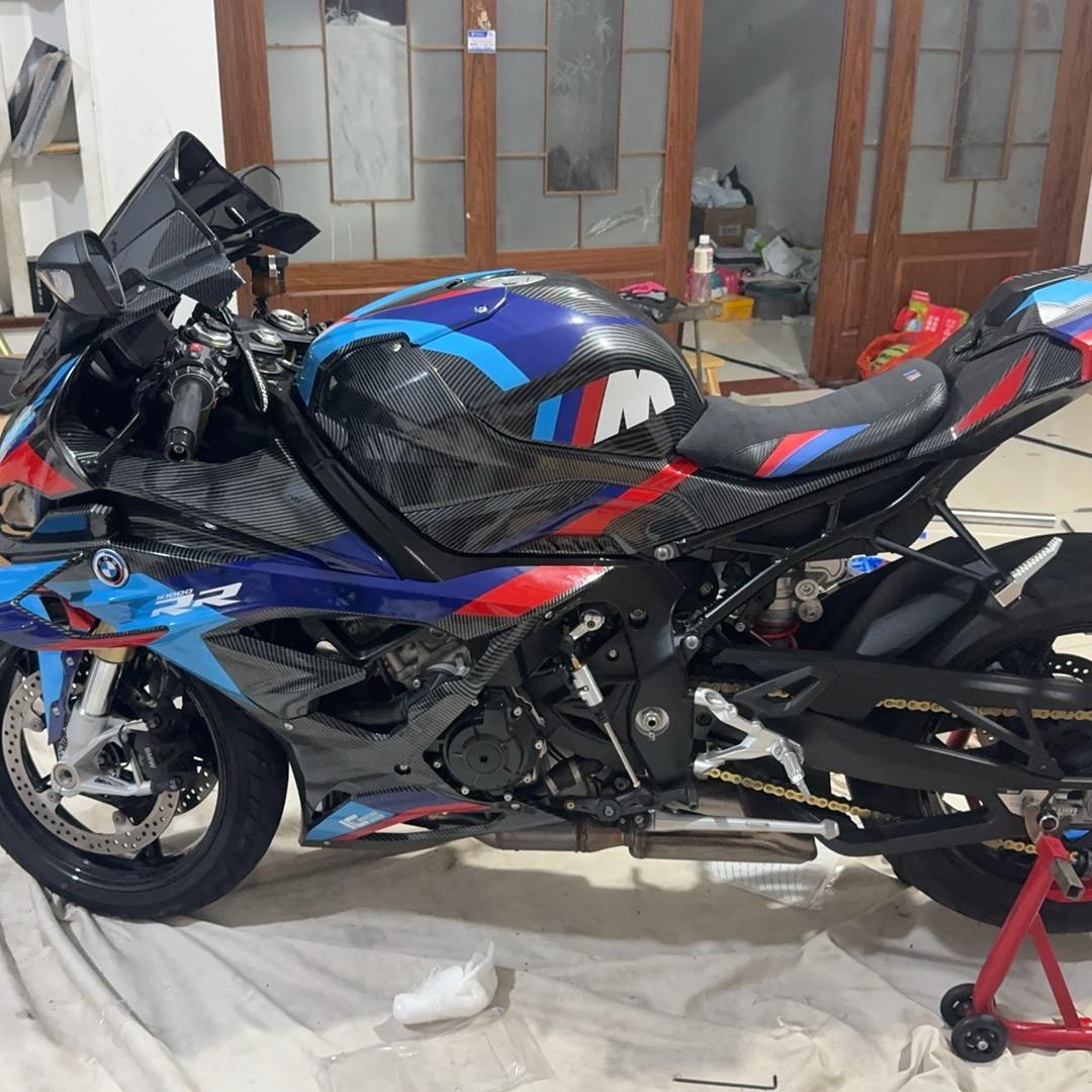 摩王机车