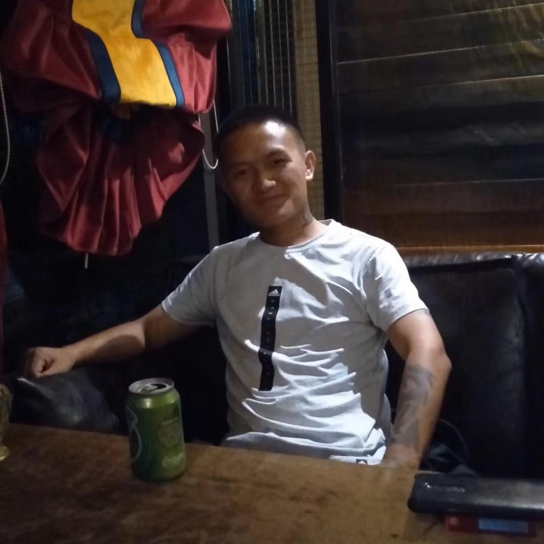 龙弟