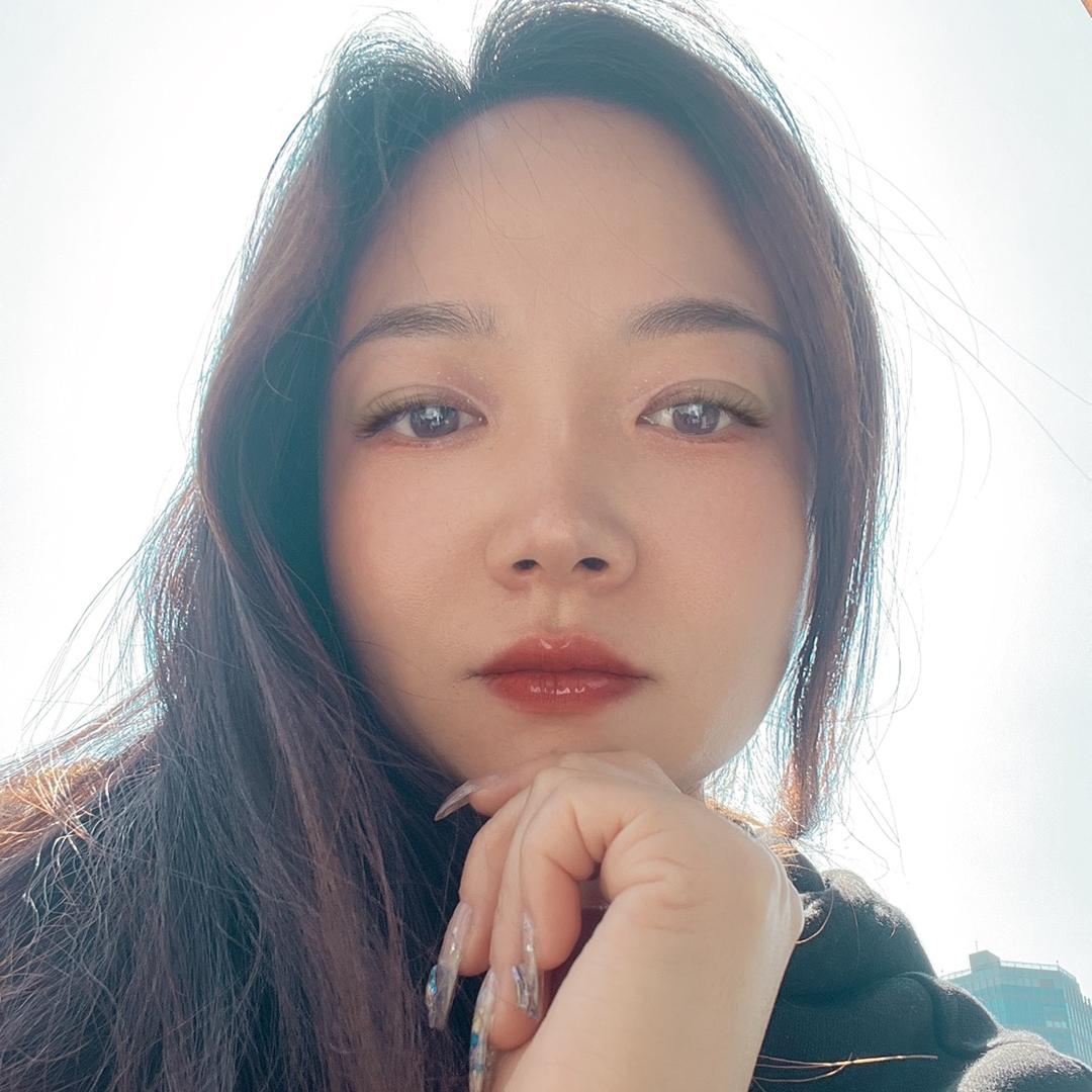 日照市东港区刘佳美学美甲美睫店