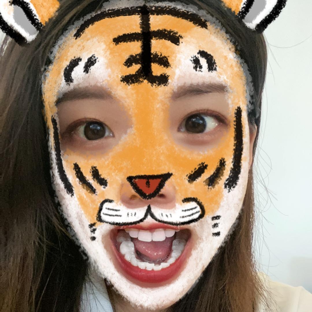 戴牙套的小姐姐🧍‍♀️