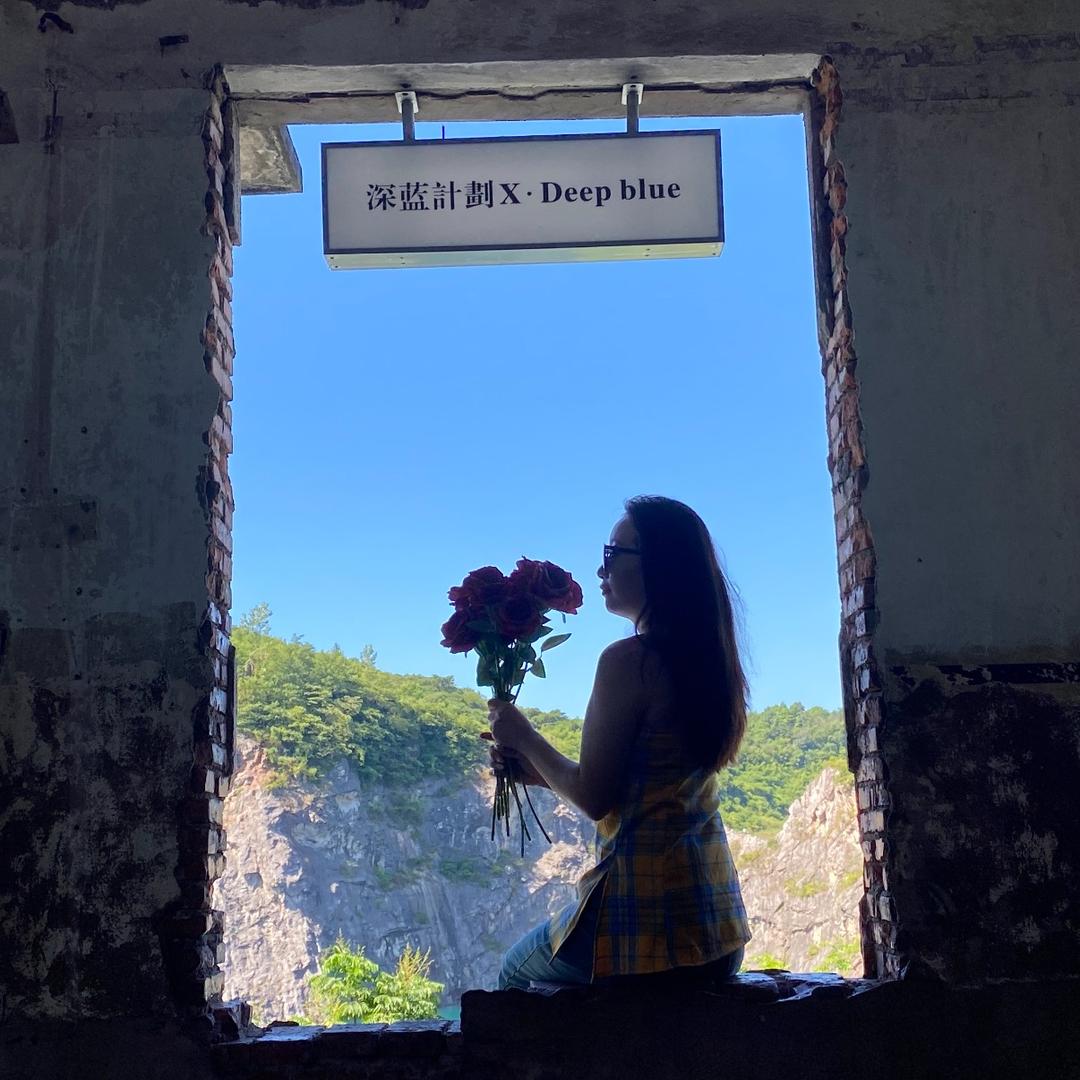 一  二