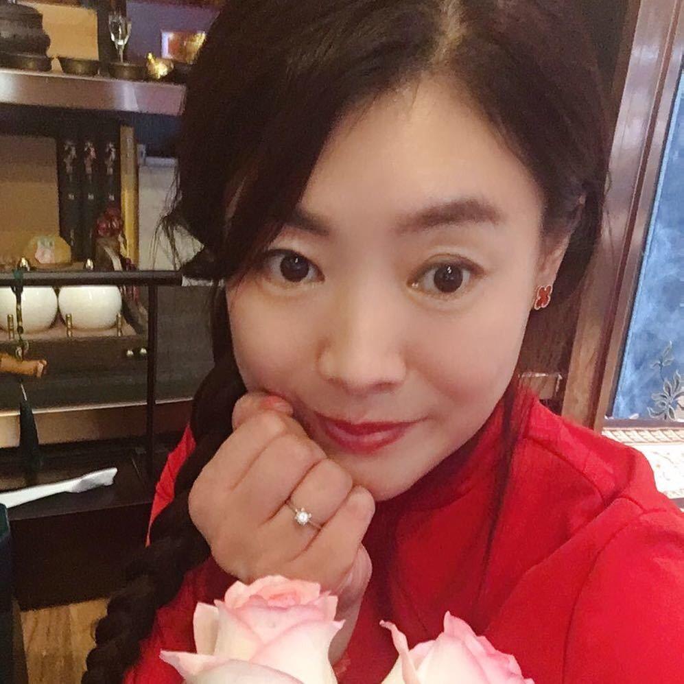 云南香格里拉云上吉美藏装旅拍主理人