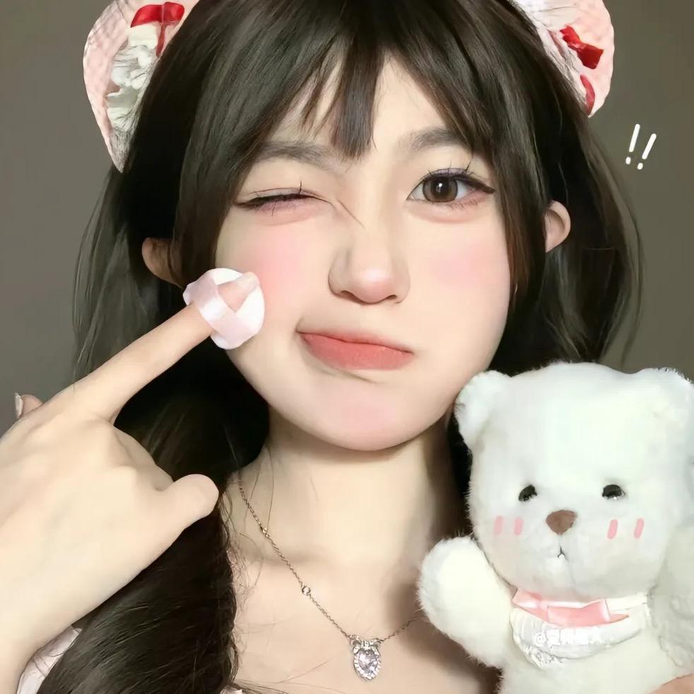 左左-