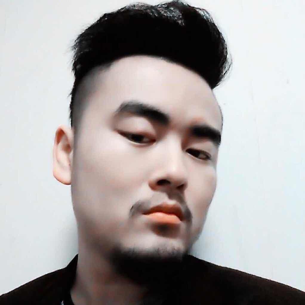 黄家炜☀️ ²⁸¹¹