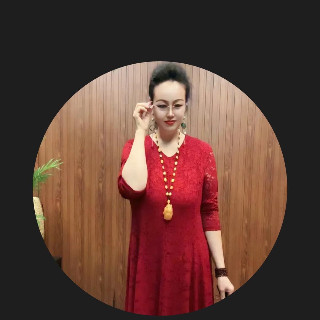 伟粒蓉大码女装直播间