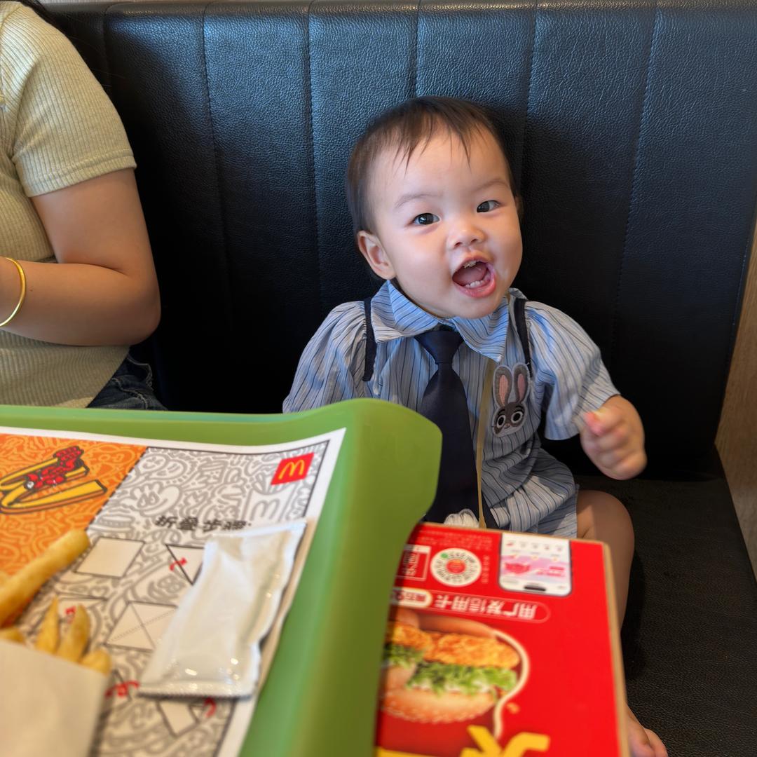 小仪爱吃西瓜🍉