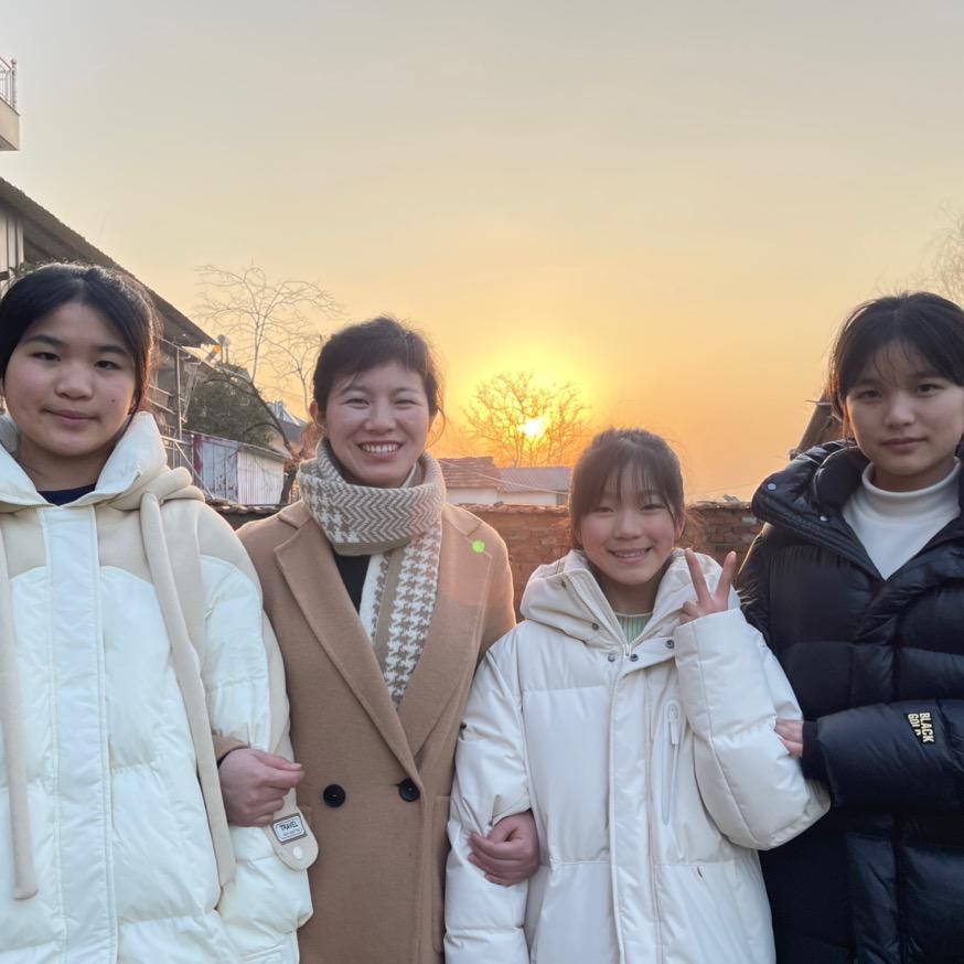 农村小妞佩佩