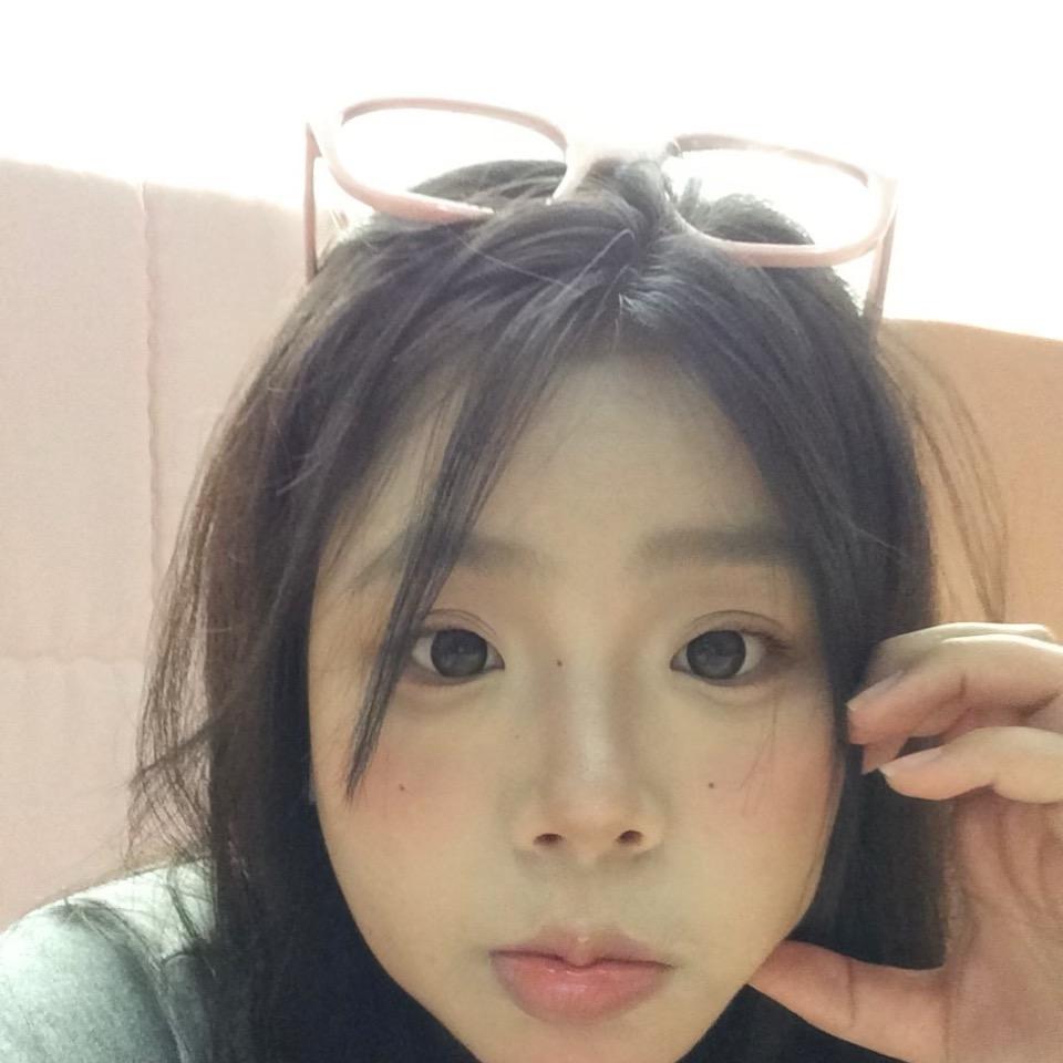 嗯昵