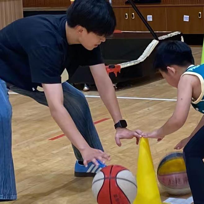 阿斯顿篮球教练-纪教练