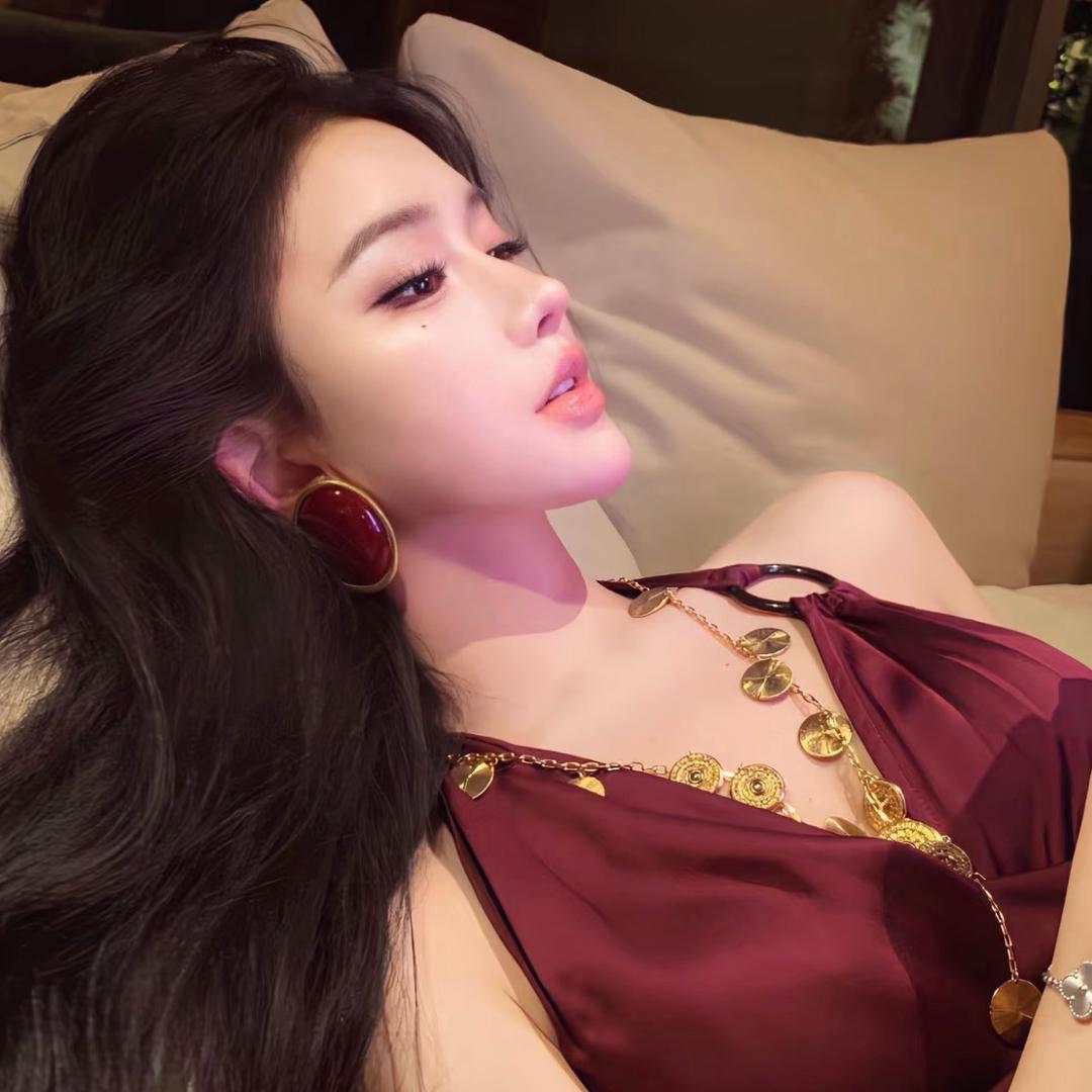 糕冷雯