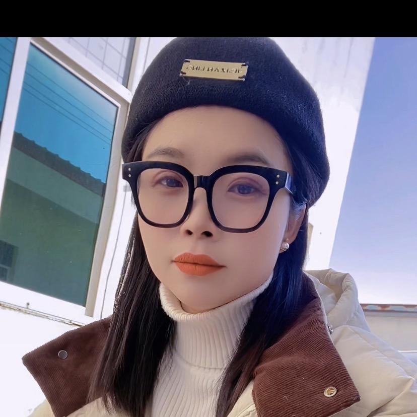 小巴黎衣橱（潮牌）