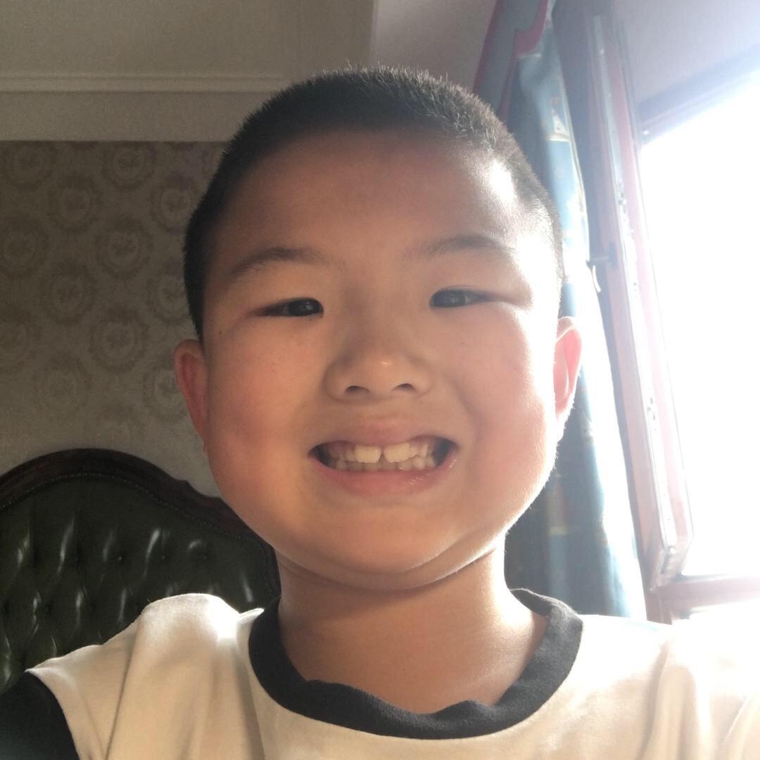 小旭哥头像