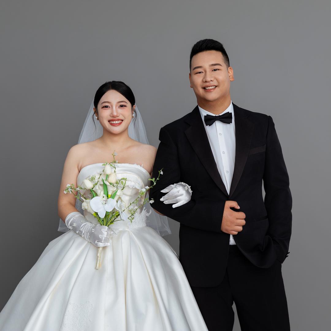 因为年轻🇨🇳所以轻狂